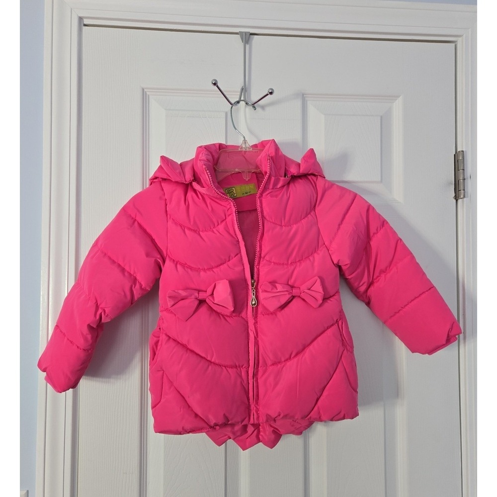 Girls Hooded Puffer Jacket Size M. Has an animal design on the back